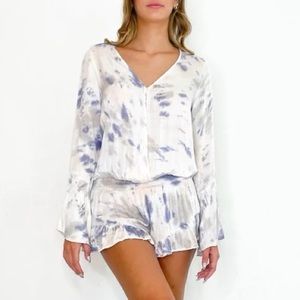NEW🔥 NWT Surf Gypsy Tie Dye Romper Flare Sleeve Smocked Waist Vneck